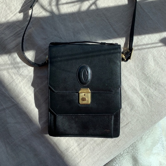 🌼SOLD 🌼 Vintage Cartier cross-body bag - Picture 2 of 9